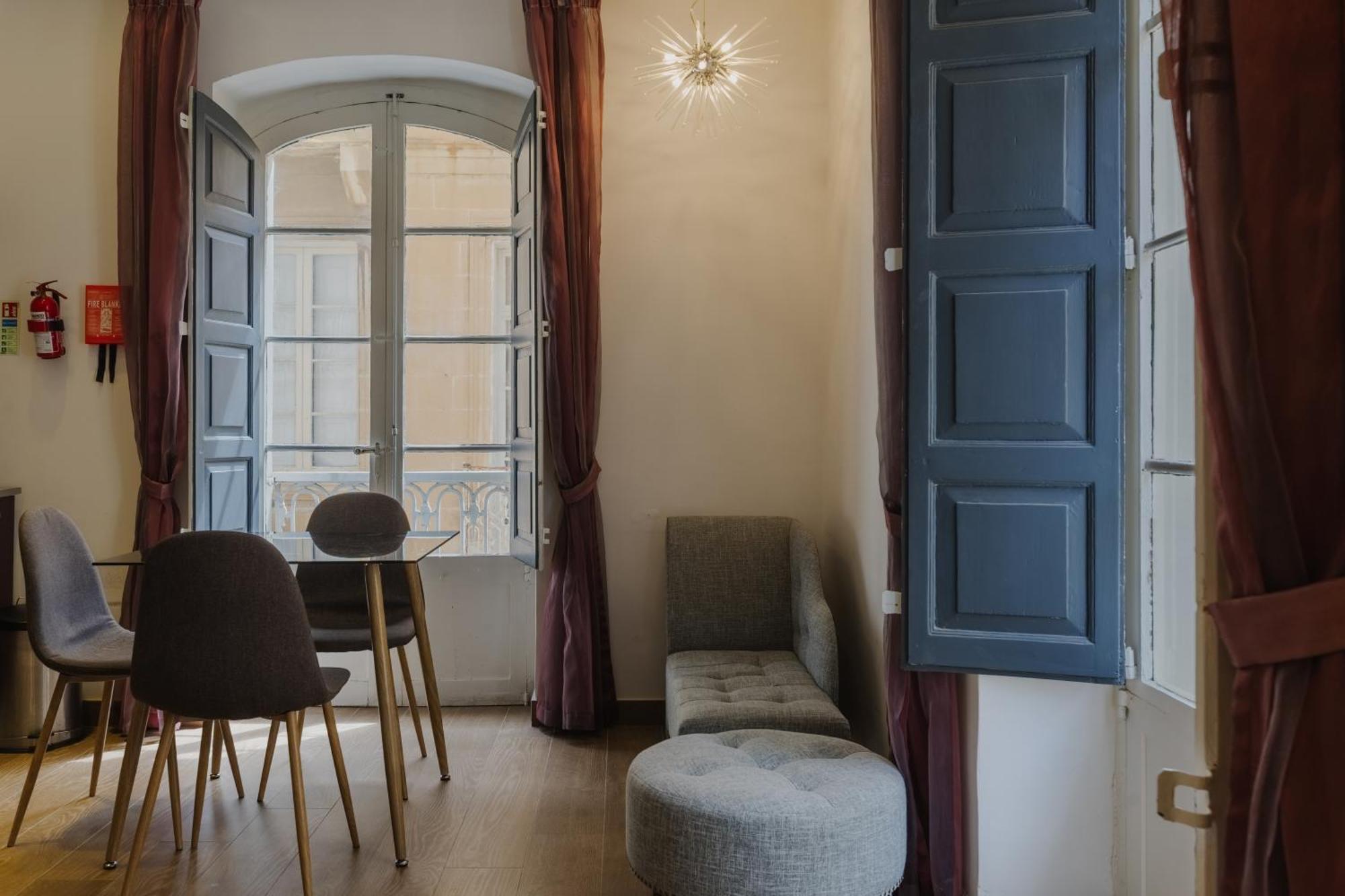 Апартаменти Jean De Valette Boutique Living Валлетта Екстер'єр фото